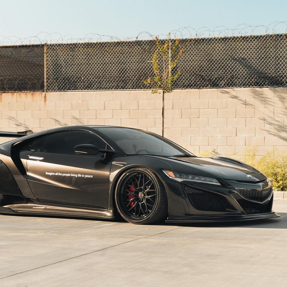 METALLIC BLACK