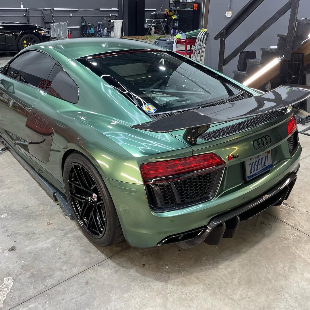 METALLIC RACING GREEN