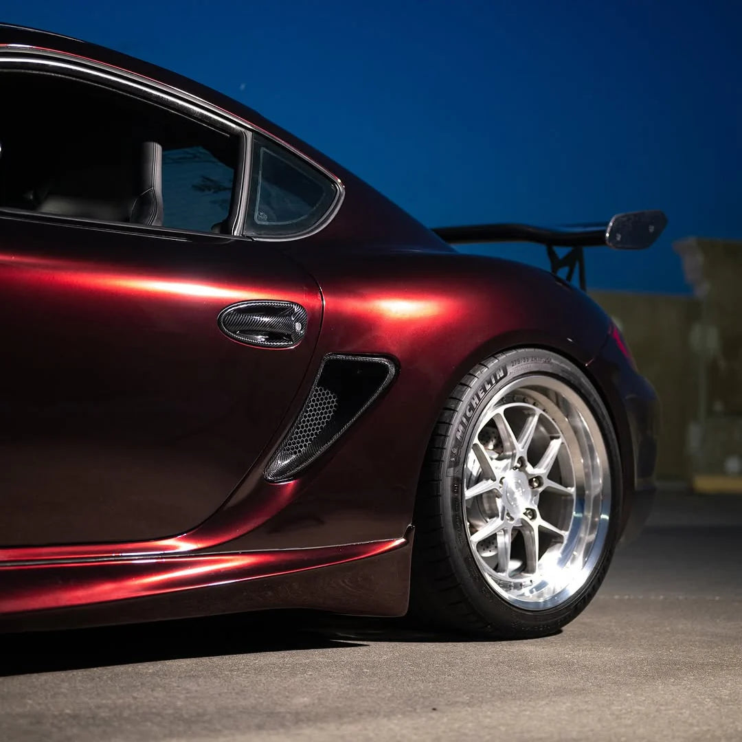 GLOSS METALLIC BLACK CHERRY