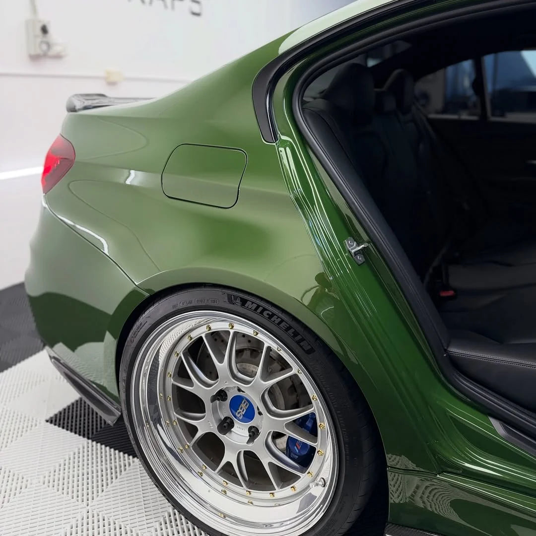 GLOSS METALLIC OLIVE