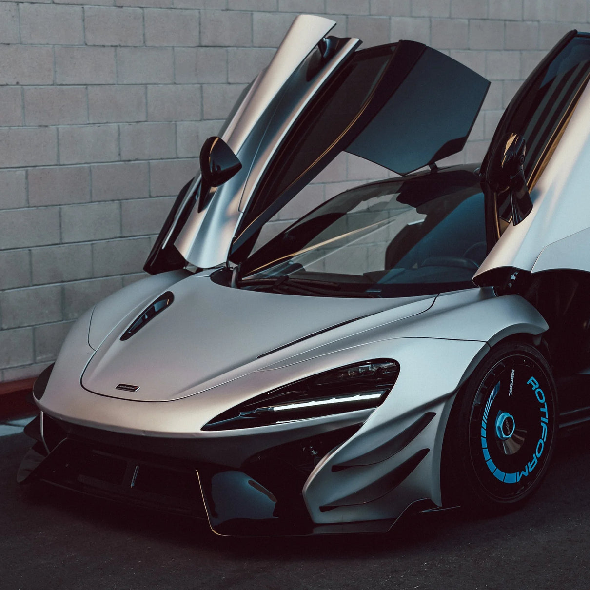 SATIN SILVER ALUMINUM