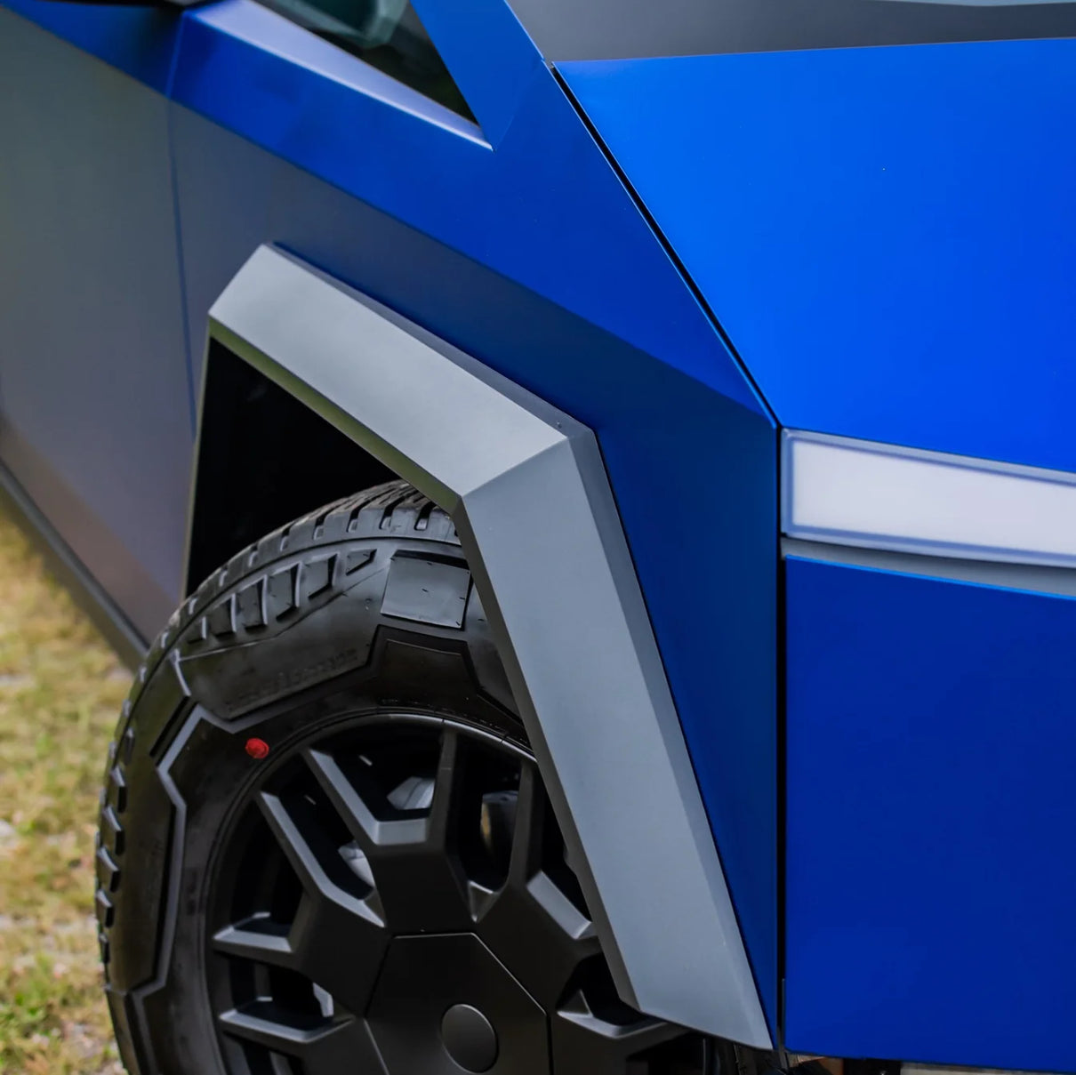 SATIN LIQUID METALLIC AZURE BLUE