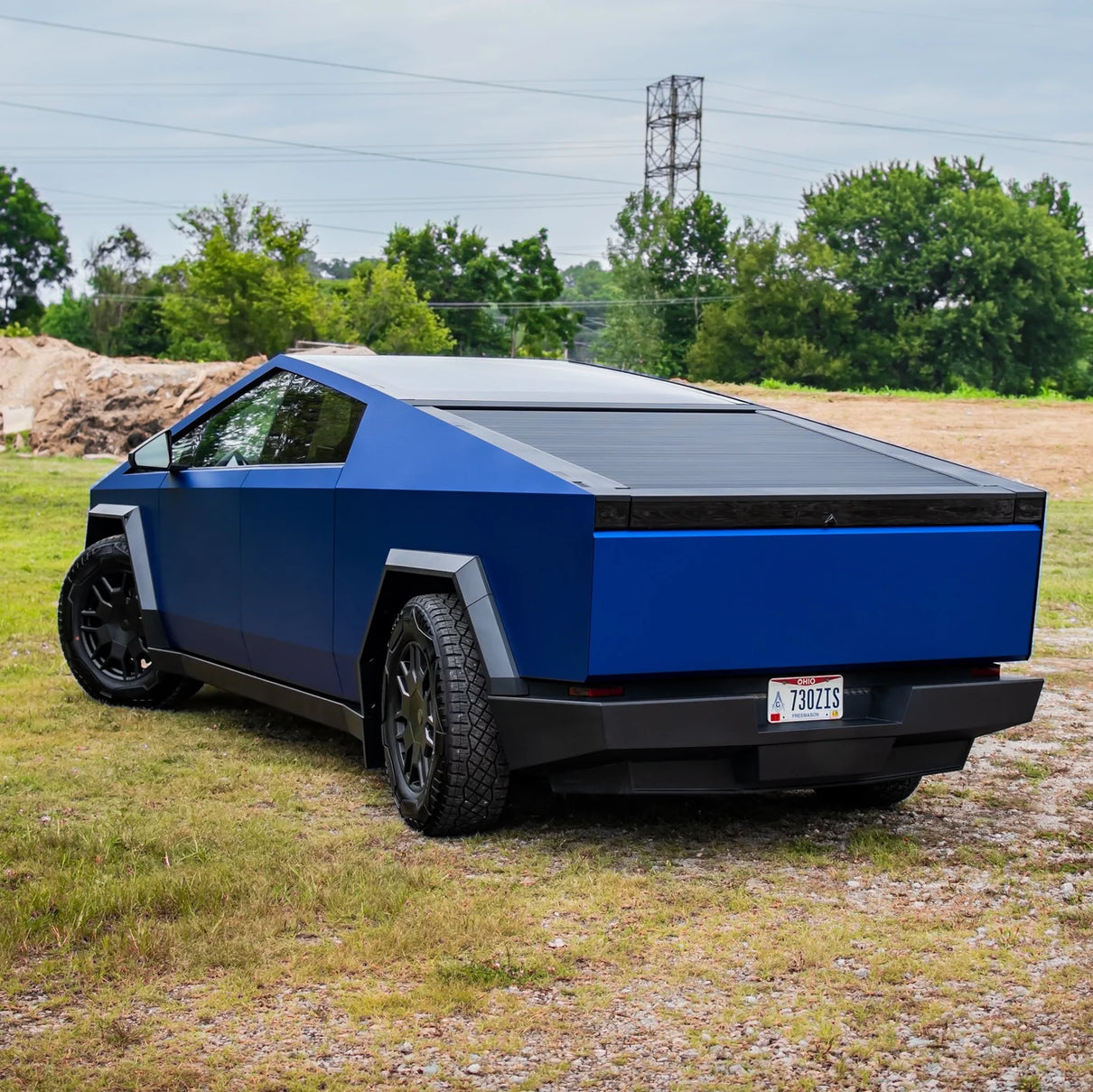SATIN LIQUID METALLIC AZURE BLUE