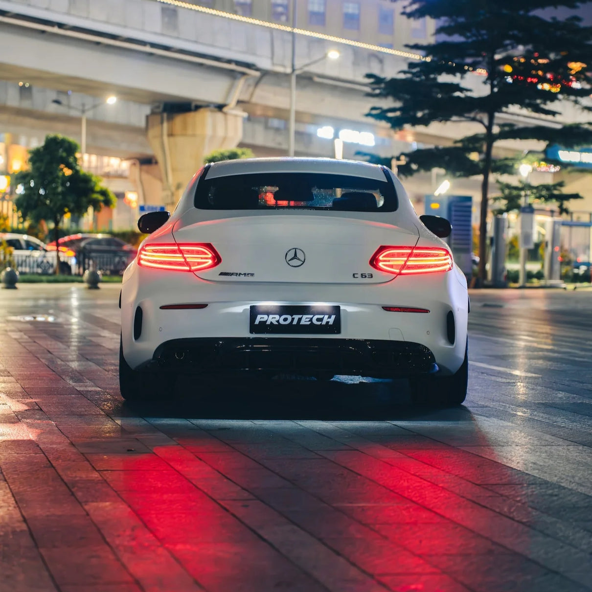 FROZEN MATTE WHITE