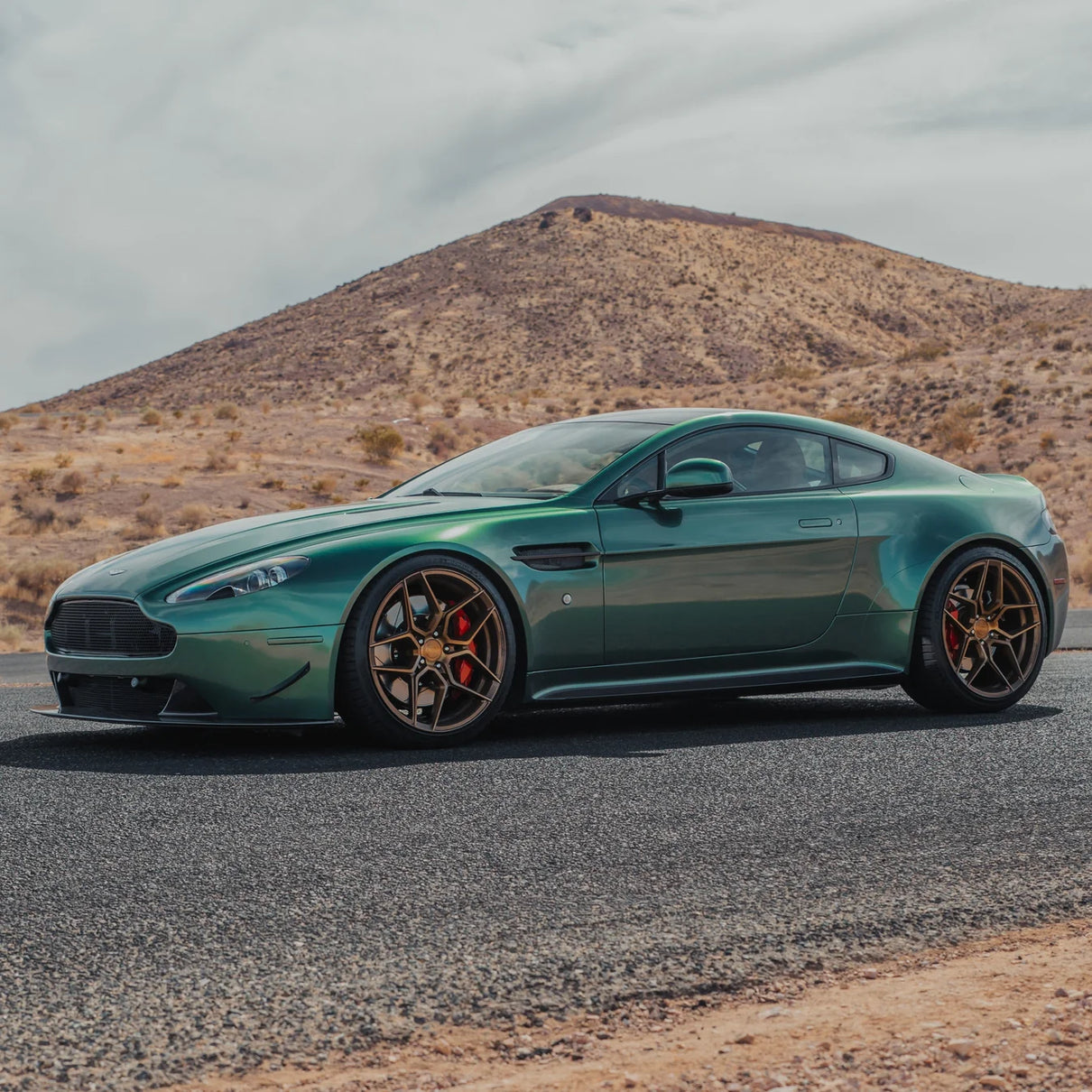 METALLIC RACING GREEN