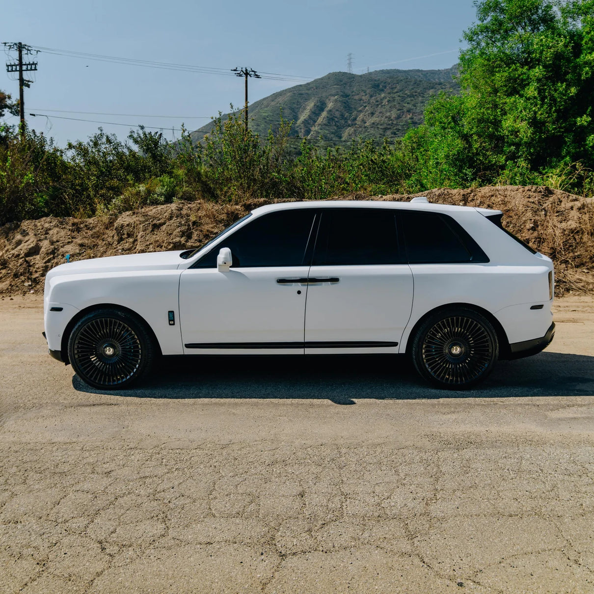 FROZEN MATTE WHITE