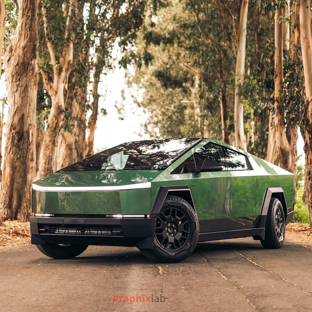 METALLIC RACING GREEN