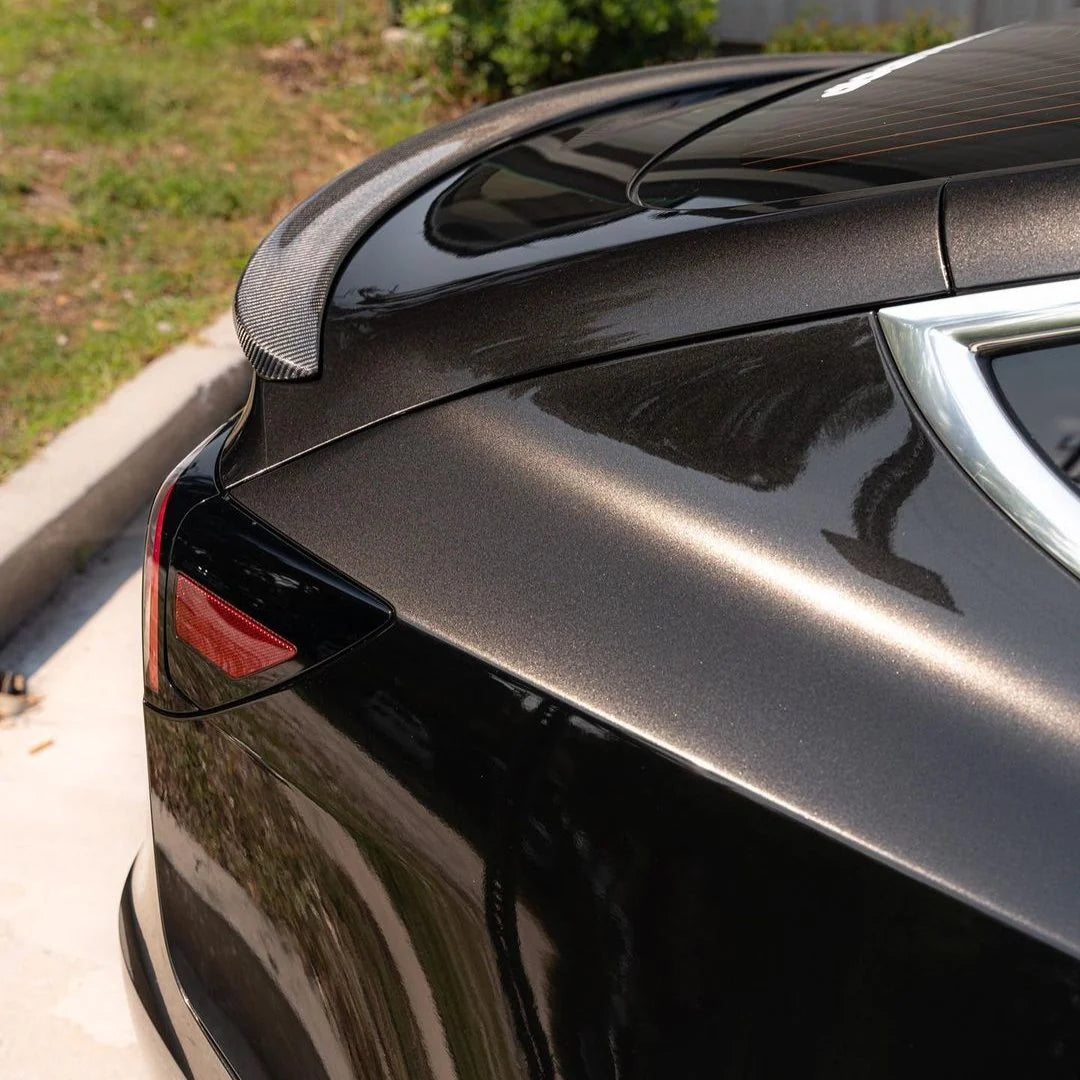 METALLIC BLACK