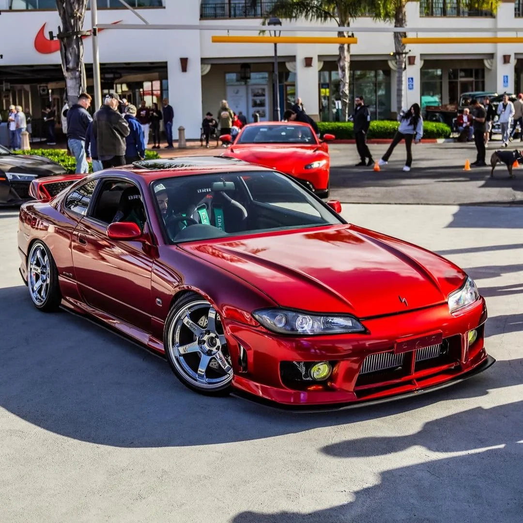 METALLIC VAMPIRE RED